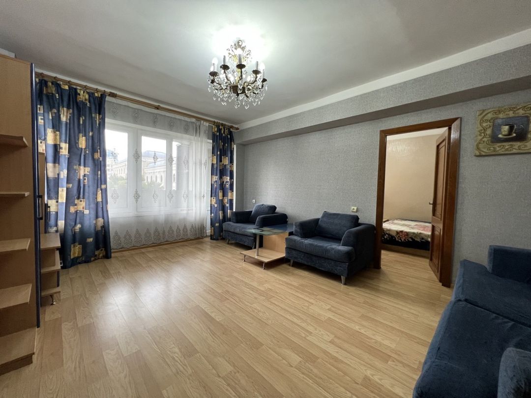 3-otaqlı mənzil, 28 May m., 80 m² — Mənzil, Bakı (3)