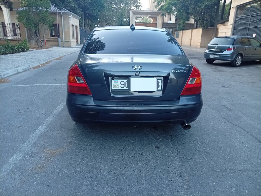 Hyundai Elantra sedan - Kuzov: 4 qapılı sedan, tünd boz rəng - — Avto, Bakı (2)