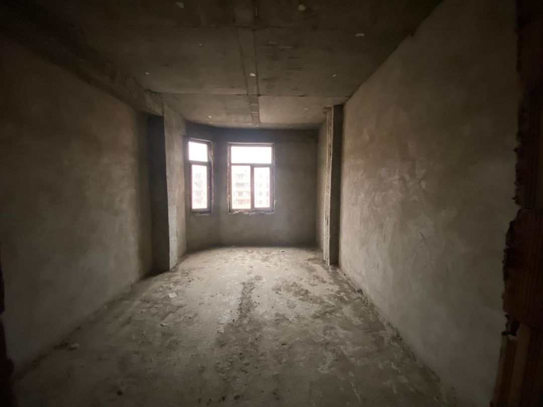 Satılır 4 otaqlı yeni tikili 200 m² — Mənzil, Bakı (2)