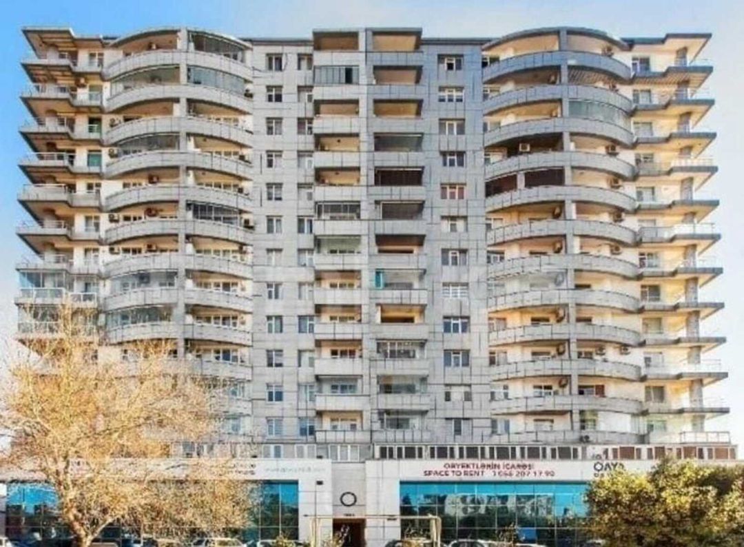 Satılır 3 otaqlı yeni tikili 135 m² — Mənzil, Bakı