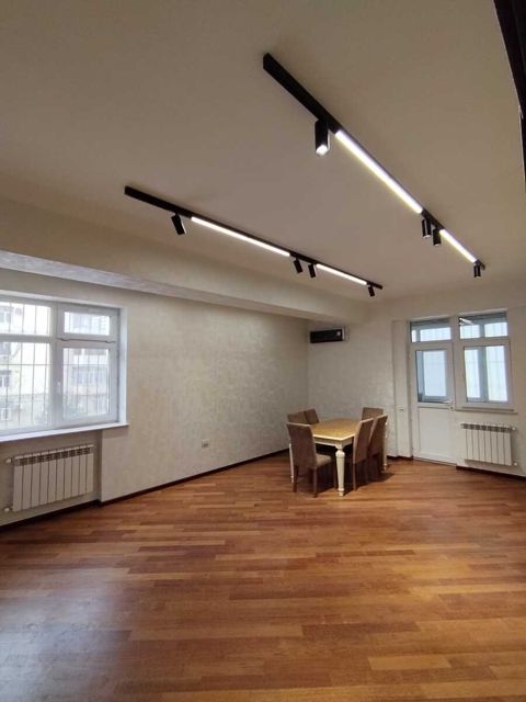 Satılır 3 otaqlı yeni tikili 130 m² — Bakı