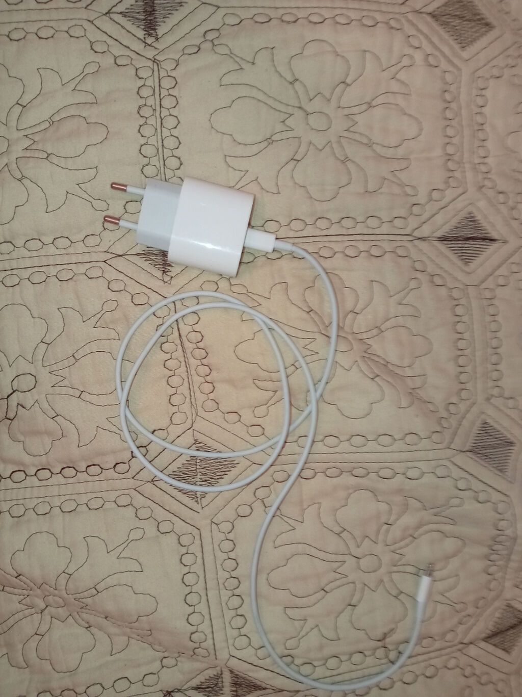 İPhone adapteri 20 w tam originaldır real alıcıya cuzi endirim