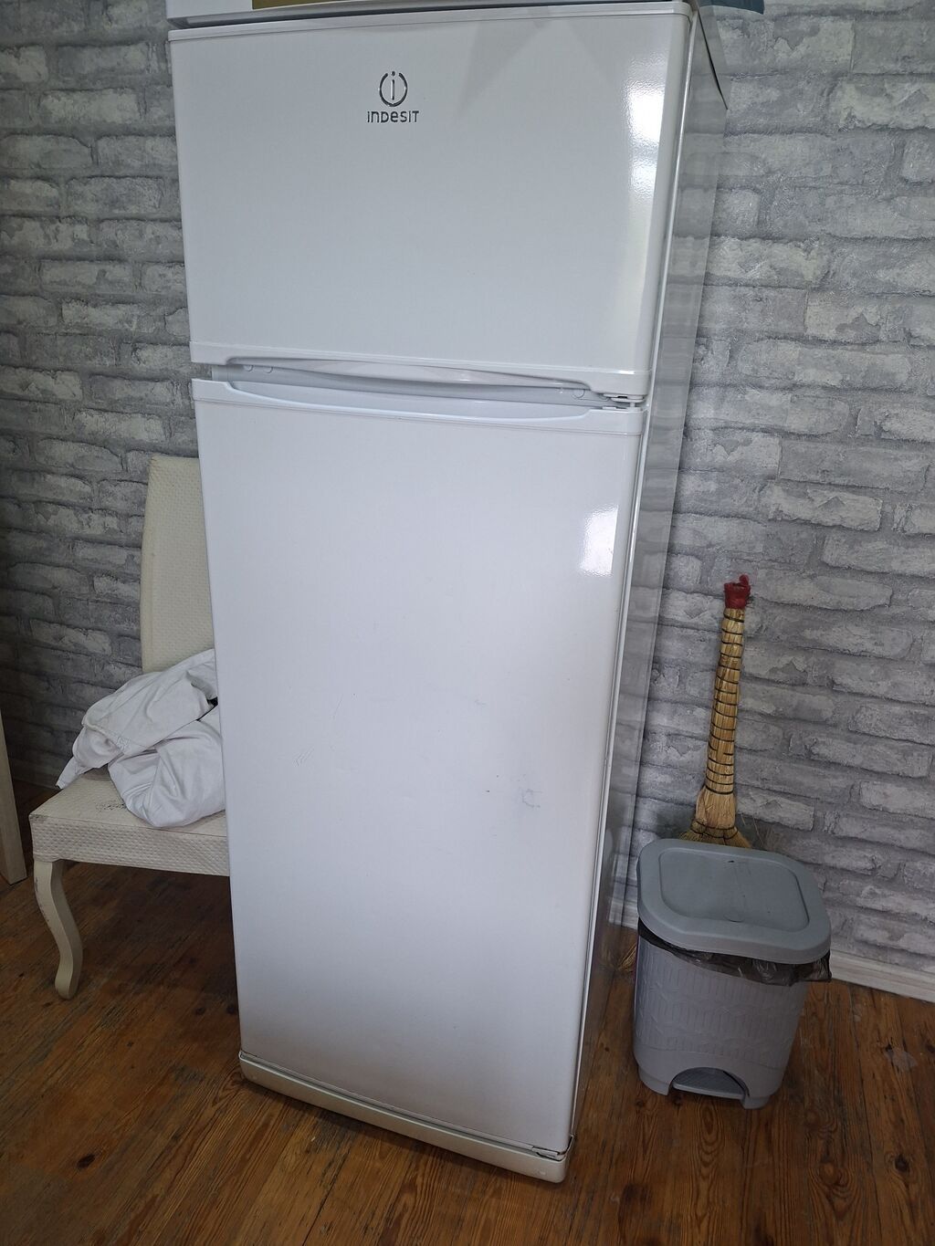 İşlənmiş 2 qapılı Indesit Soyuducu Satılır, rəng - Ağ — Soyuducular, Digah (2)