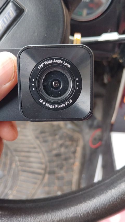 Video qeydiyyatci wifi ve gps funksiyasida var Sureti gosterir