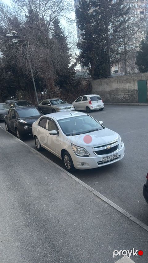 Chevrolet Cobalt,günlük Taksi ücün icarəyə verilir.Depozitsiz.Qalmamaq