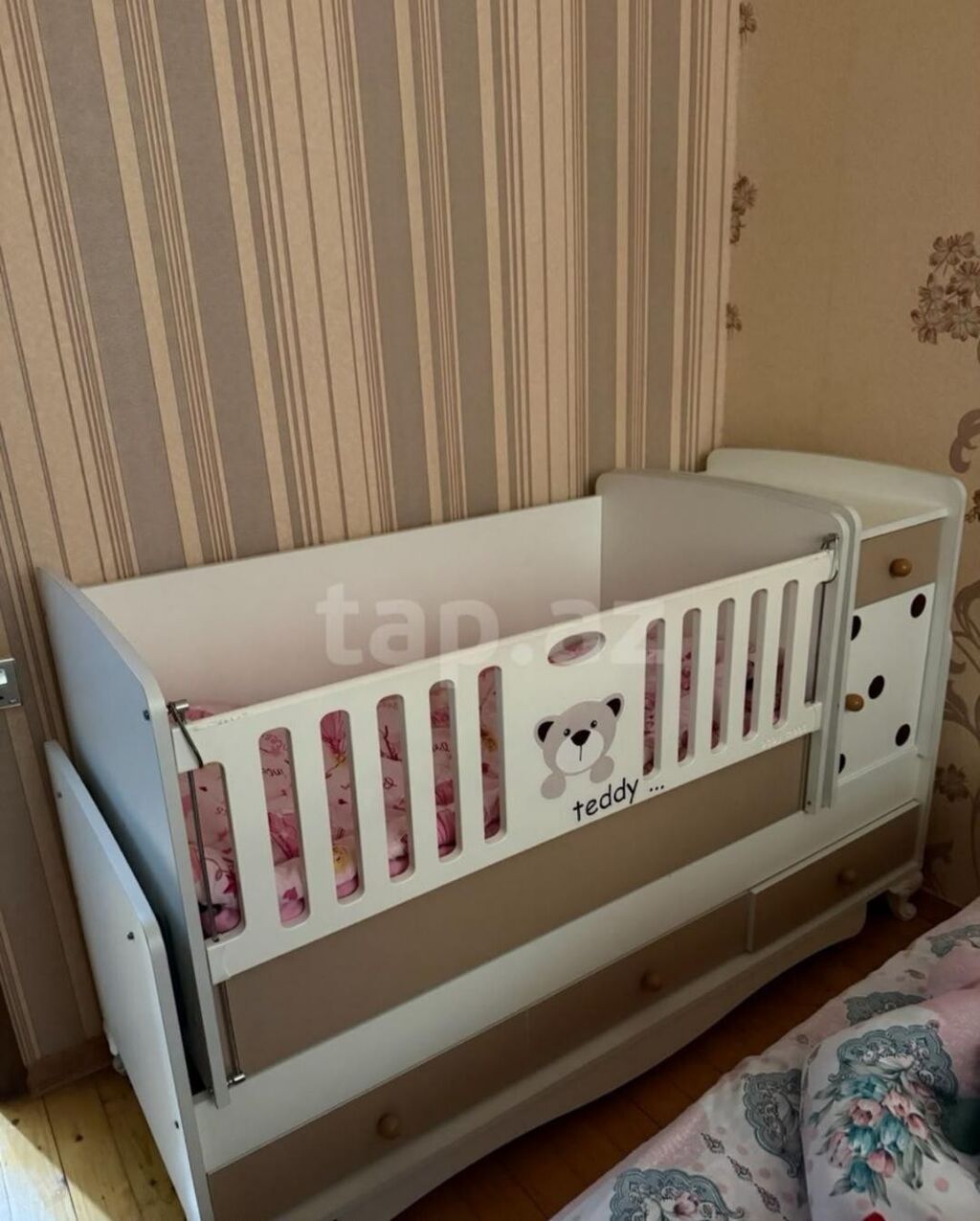 Kravat 190azn satilir 300azn alinib heç bir difekti yoxdu təzədən — Mebel, Mehdiabad