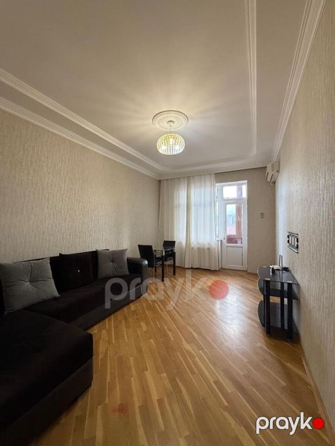 Satılır 2 otaqlı yeni tikili 60 m²