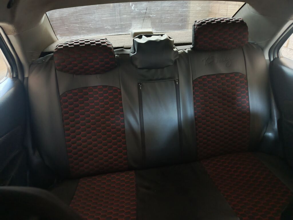 Toyota Yaris: 1.3 l | 2008 il Sedan — Avtomobillər, Gəncə (4)