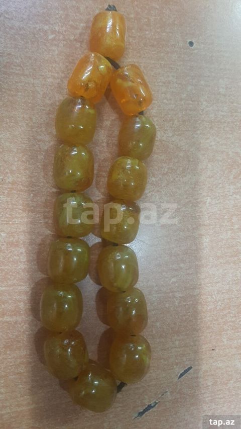 Kəhrəba təsbeh — Bakı