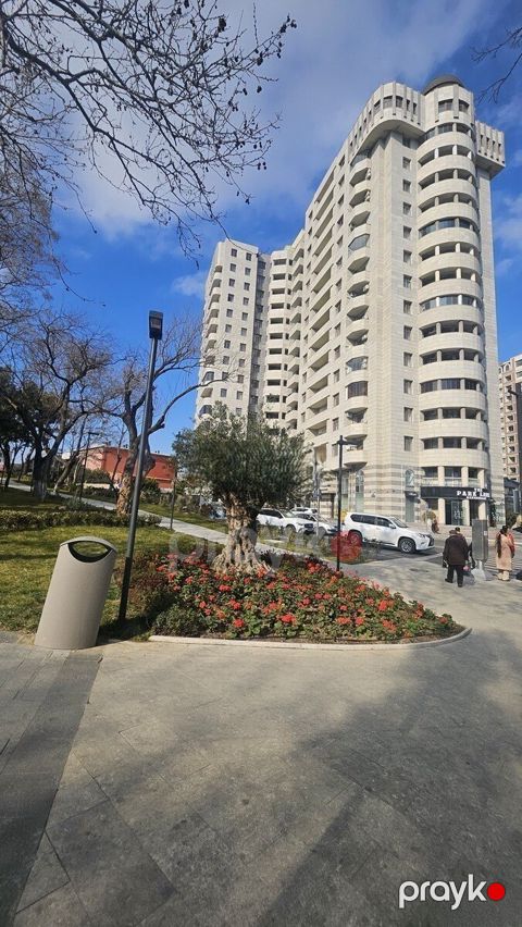 Satılır 3 otaqlı yeni tikili 110 m²