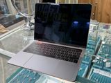 Apple Macbook Pro — Elektronika