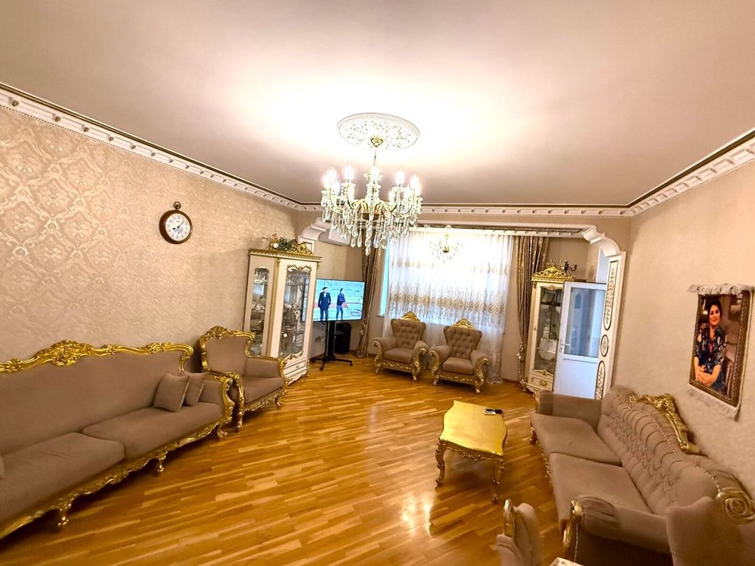 Satılır 4 otaqlı yeni tikili 180 m² — Mənzil, Bakı (2)