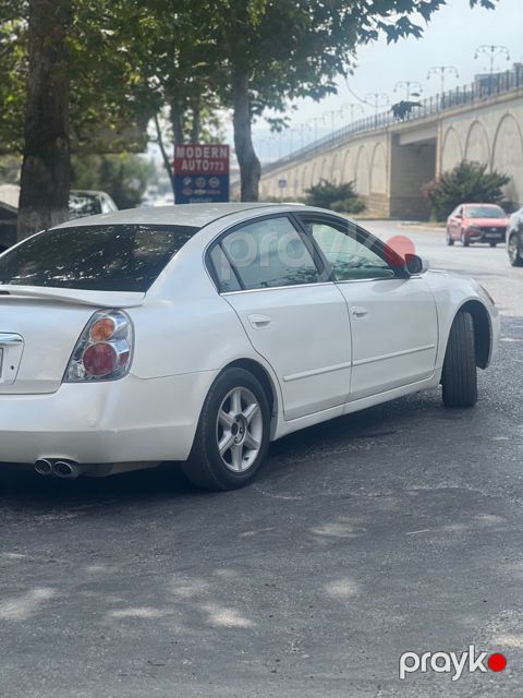 Nissan Altima, 2005 il