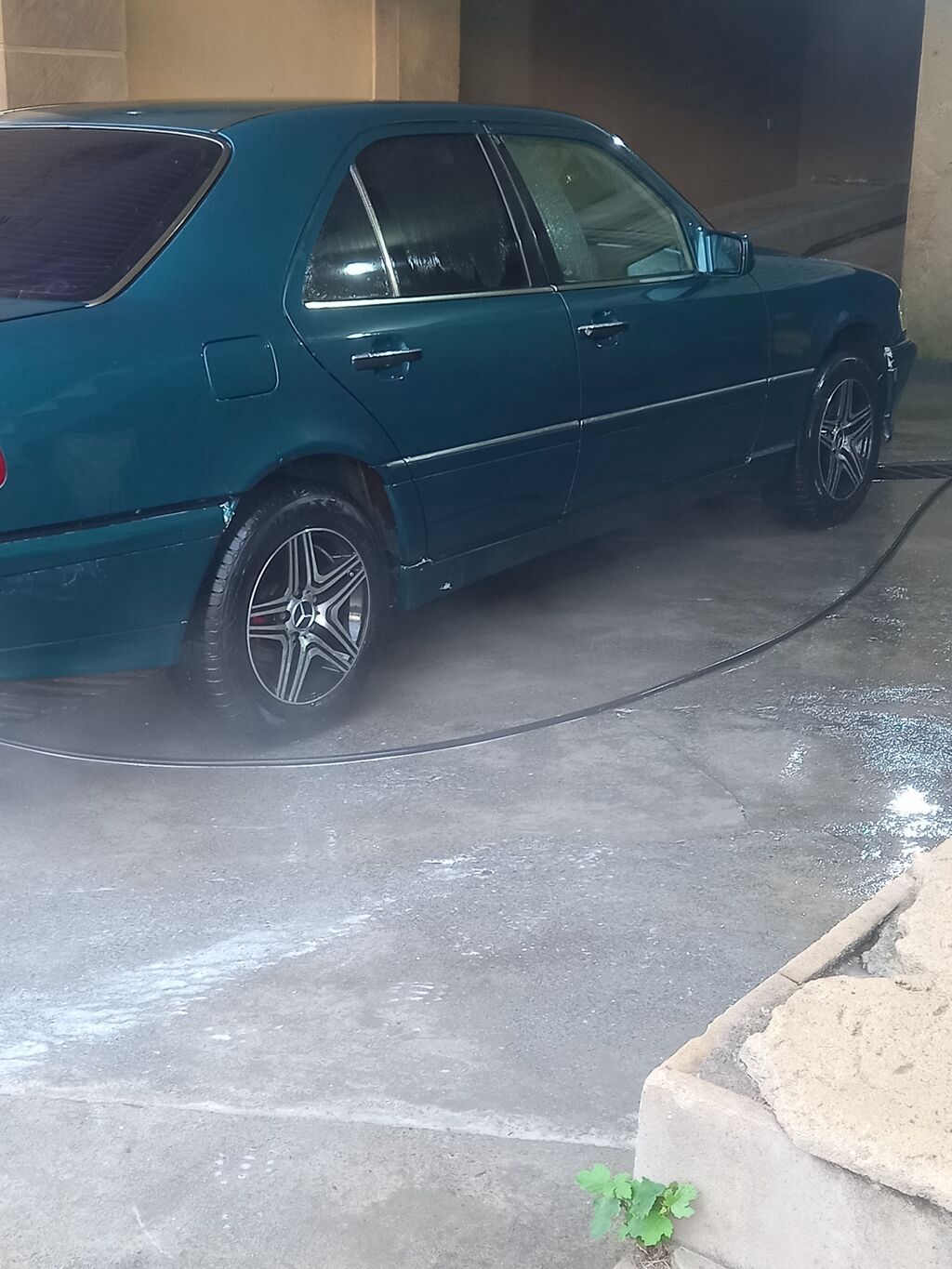 Mercedes-Benz C-Class: 2.8 l | 1993 il Sedan — Avtomobillər, Tərtər (7)