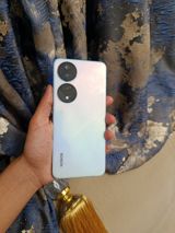 Honor X7b Flowing Silver 128GB/6GB — Zaur Agayev