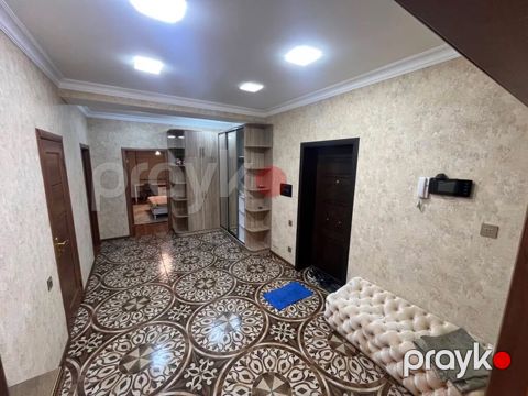Mənzil satılır, xətayi metrosun yani. 3 otaqlı, 120 kv. 16-ci mərtəbə