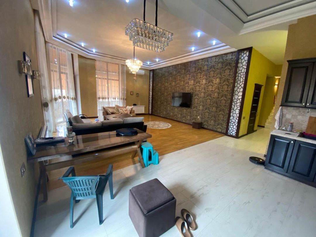 Satılır 4 otaqlı yeni tikili 200 m² — Mənzil, Bakı (3)