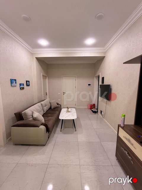 İcarəyə verilir 3 otaqlı yeni tikili 90 m²