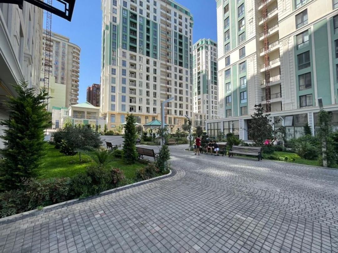 Satılır 4 otaqlı yeni tikili 120 m² — Mənzil, Bakı