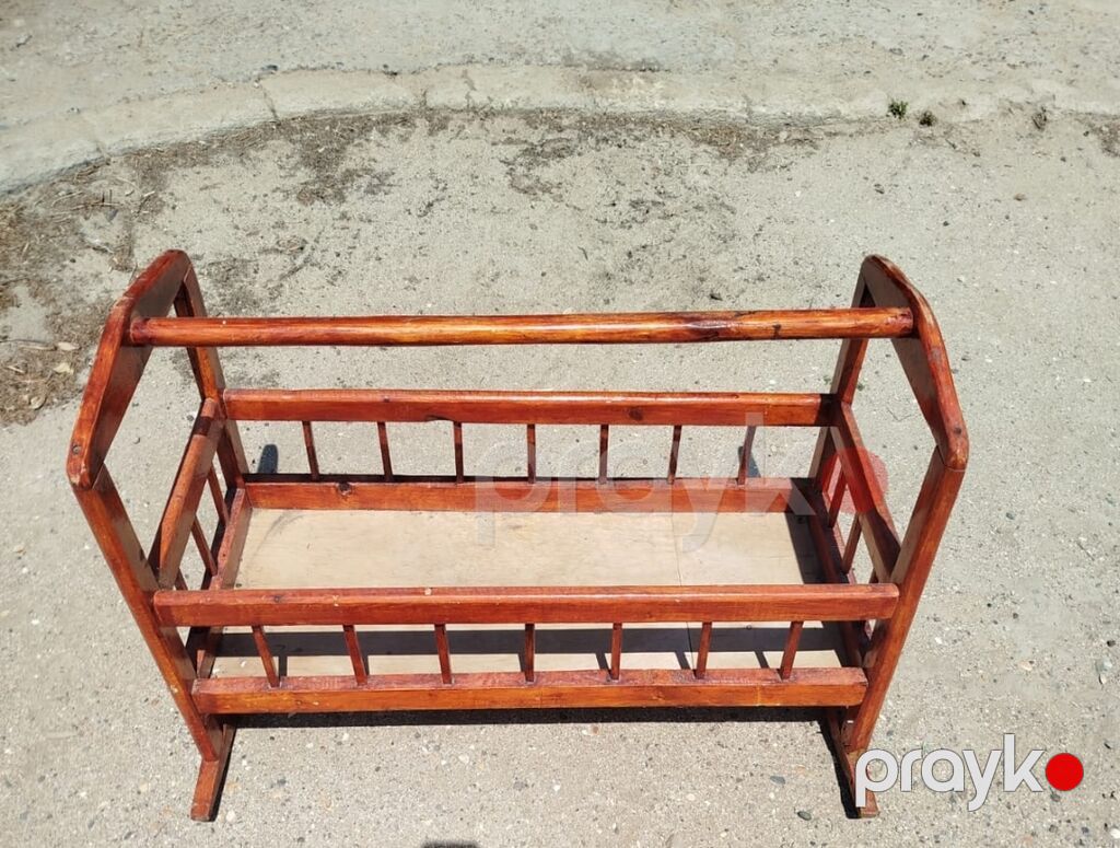 Taxta beşik - Material: təbii ağac, laklanmış səth - Konstruksiya — Mebel, Digah (3)