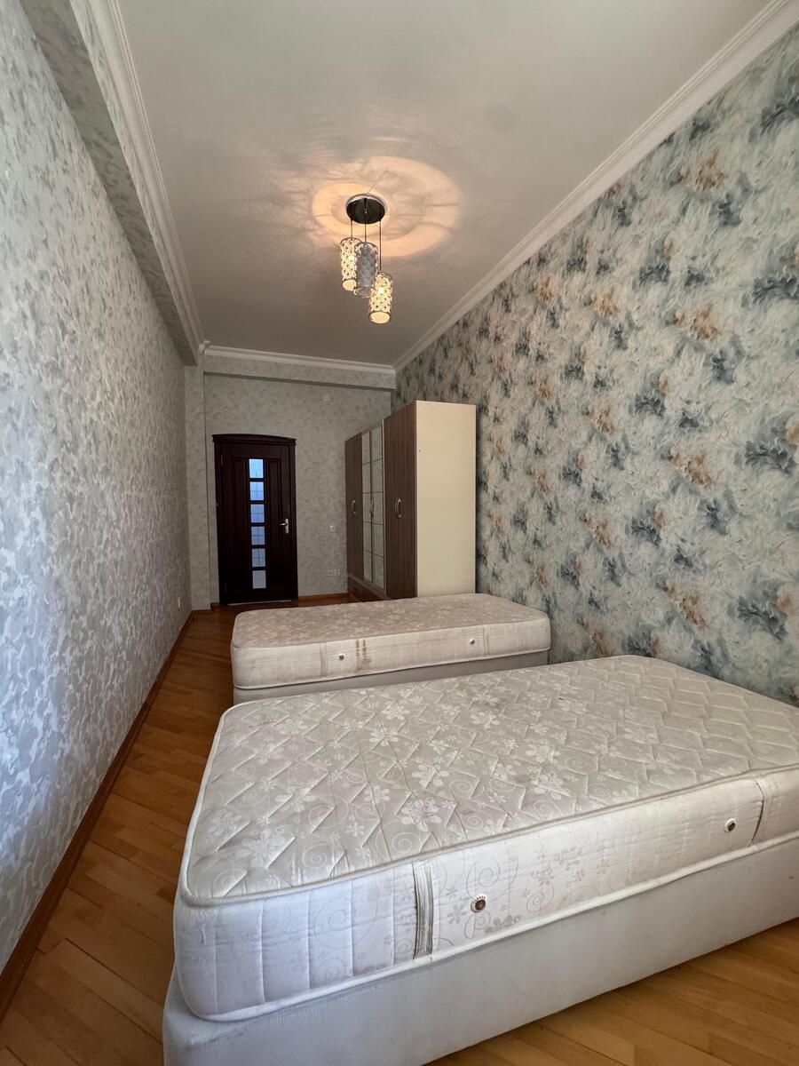 İcarəyə verilir 3 otaqlı yeni tikili 120 m² — Mənzil, Bakı (9)