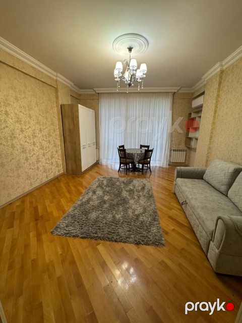 Satılır 2 otaqlı yeni tikili 82 m²