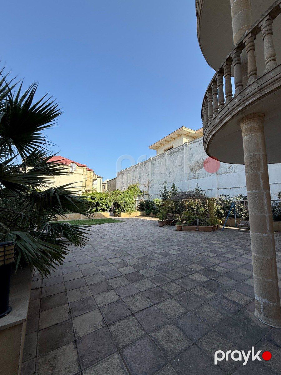Satılır 12 otaqlı həyət evi/bağ evi 600 m² — Ev, villa, Bakı (5)