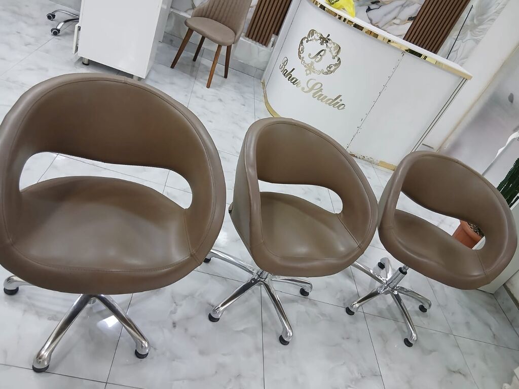 ✔️150 man (Nərimanov). 3 ədəd Salon kreslosu. Satılır biri 150 man — Mebel, Bakı
