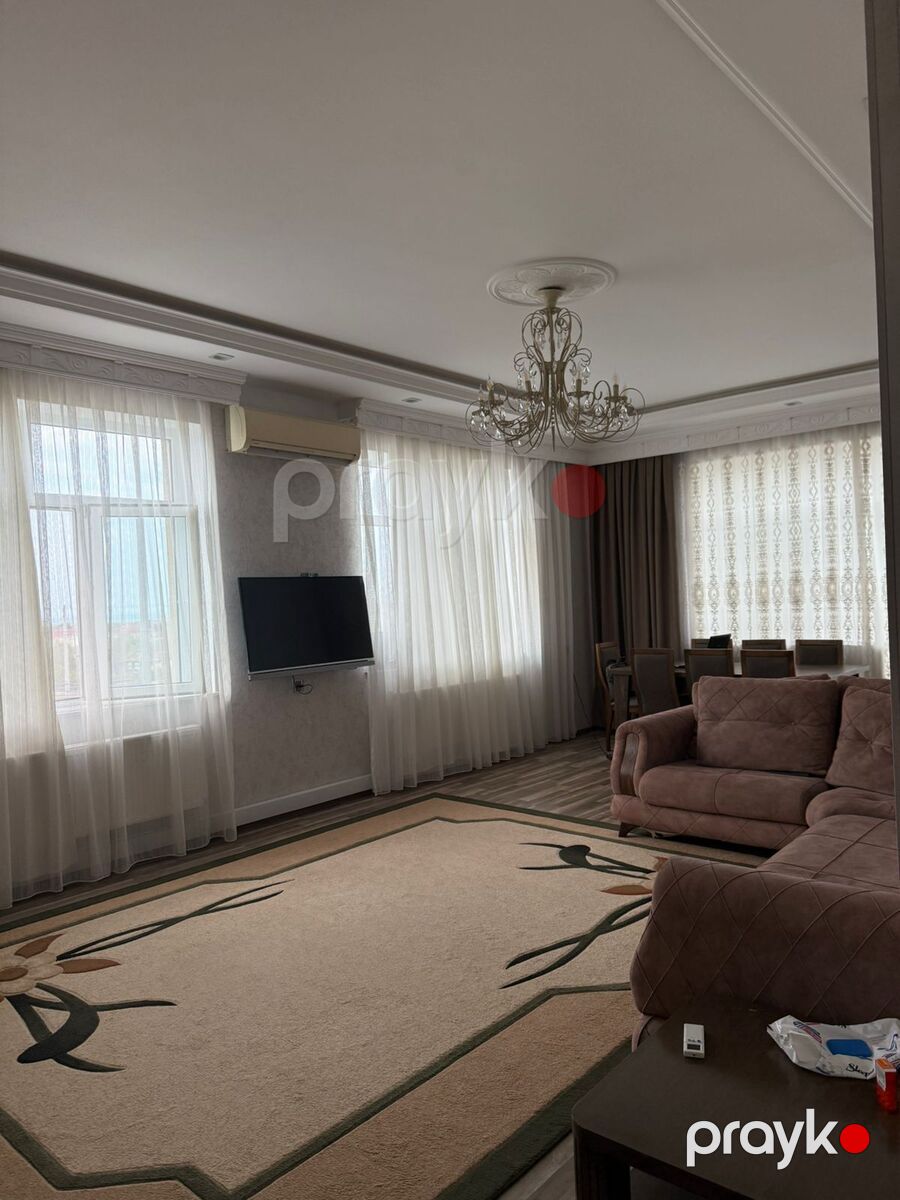 Satılır 9 otaqlı həyət evi/bağ evi 300 m² — Ev, villa, Bakı (2)
