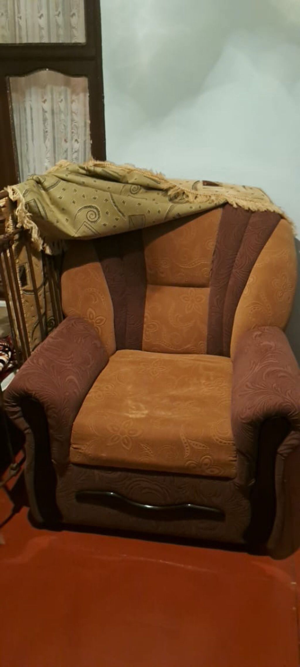 Divan və kreslo təzə kimi isdifadə olunmur deyə satıram endirim edərəm — Mebel, Bakı (2)