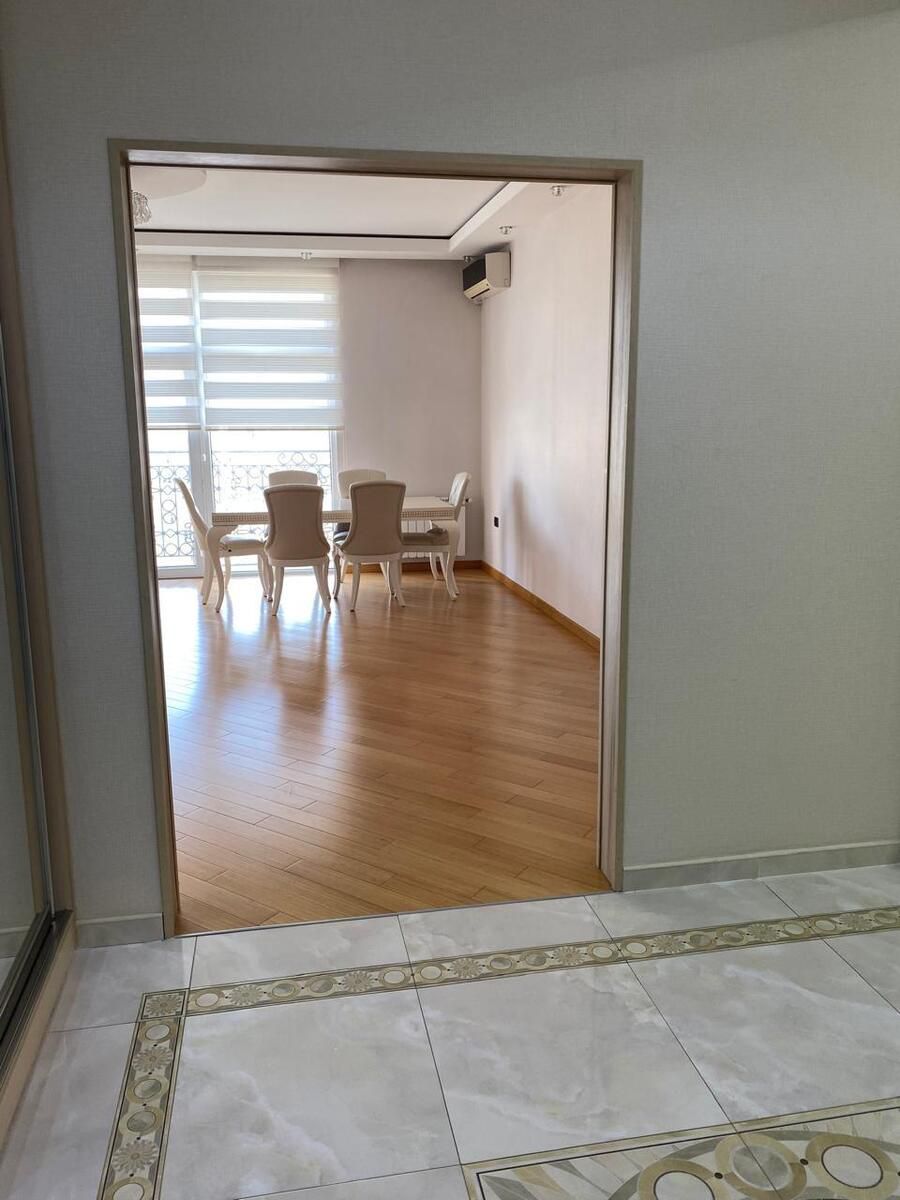 İcarəyə verilir 3 otaqlı yeni tikili 150 m² — Mənzil, Bakı (2)