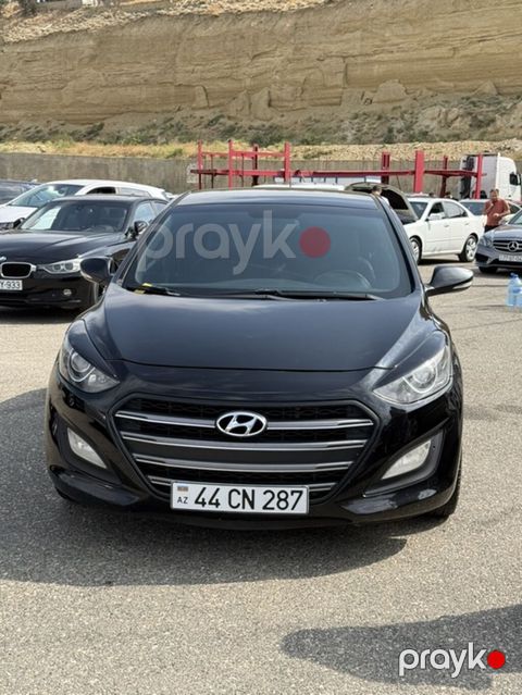 Hyundai i30: 1.6 l | 2012 il Hetçbek