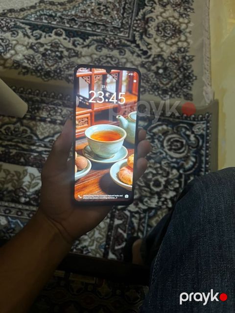 Vivo V9, rəng - Qara, Sensor — Pirəkəşkül