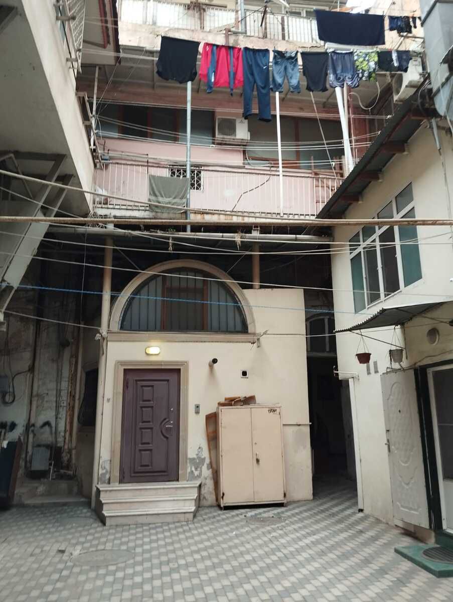 Satılır 2 otaqlı köhnə tikili 64 m² — Mənzil, Bakı (2)