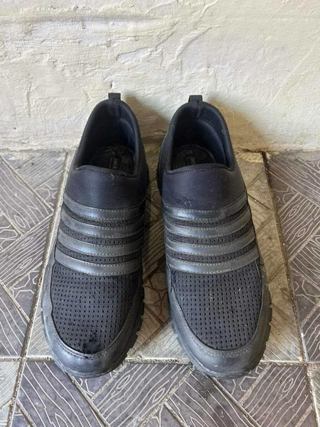 Qara rəngli kişi slip-on ayaqqabıları - Modell: Slip-on (bağsız) — Ayaqqabılar, Bakı