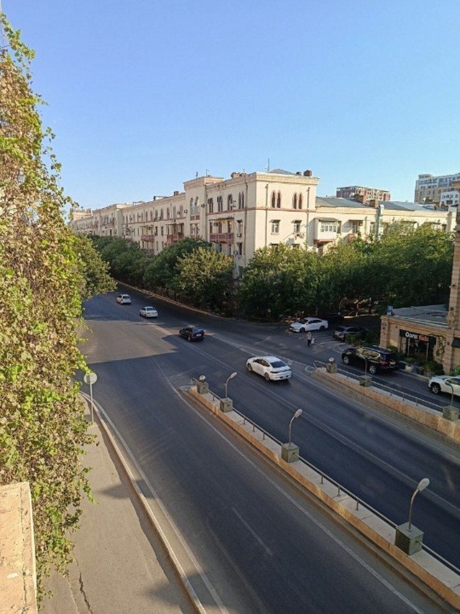 Satılır 2 otaqlı köhnə tikili 56 m² — Mənzil, Bakı (8)