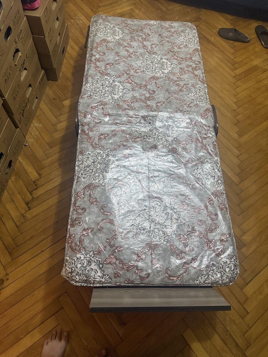 Qatlanan çarpayı — Çətir çarpayıları, Bakı (4)