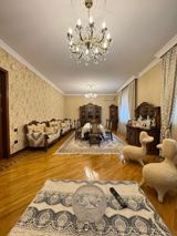 Satılır 6 otaqlı həyət evi/bağ evi 900 m² — Cəmil Cabbarzadə
