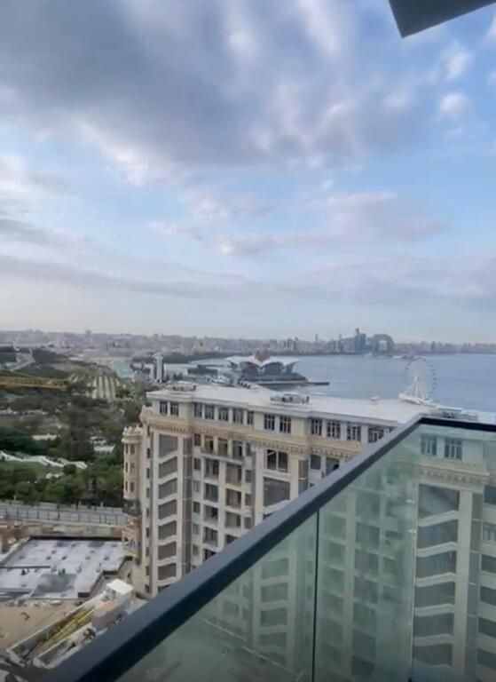 Satılır 5 otaqlı yeni tikili 303 m² — Mənzil, Bakı (11)