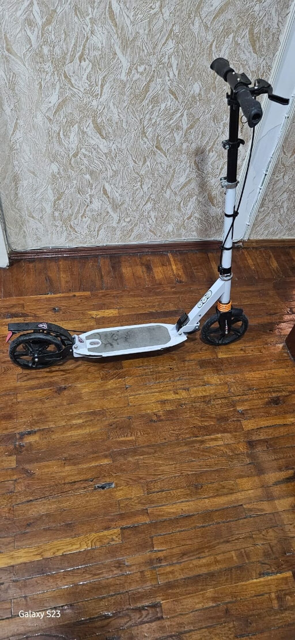 Şəhər tipi skuter - Material: yüngül və möhkəm alüminium gövdə - — İdman və istirahət, Bakı (3)