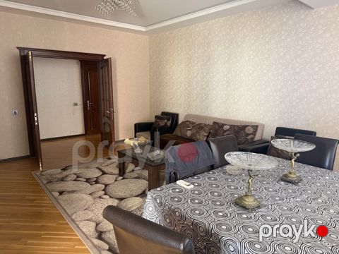 Satılır 3 otaqlı yeni tikili 120 m²