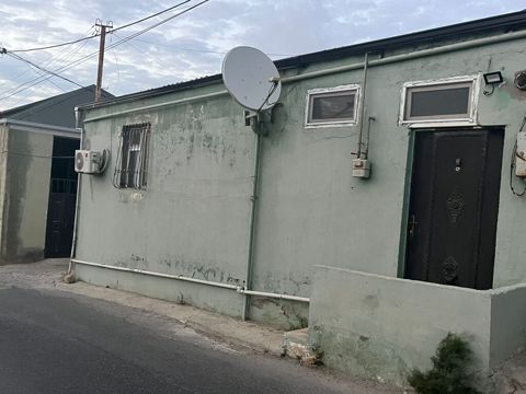 Binəqədi qəs. 2 otaqlı, 40 kv. m, Kredit var, Yeni təmirli