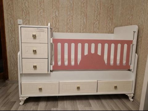 Kravat 130 azn tecili satilir Matras var besik cixir boyuk kravat olur