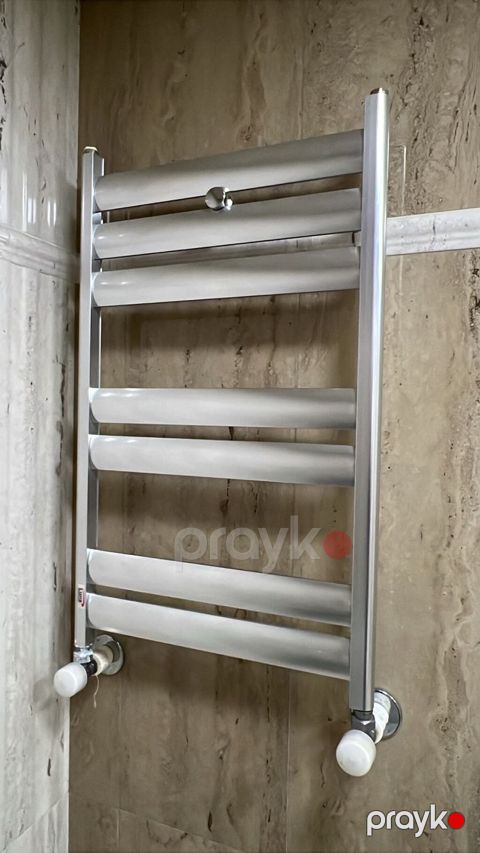 Hamam radyatırı satılır 40 manata ünvan vasmoy & AF(6868)Vanna