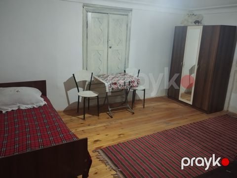 Həyət evi kirayə verilir, Şəki ş.