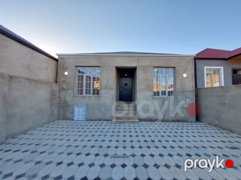 Həyət evi, Binə qəs — Bakı