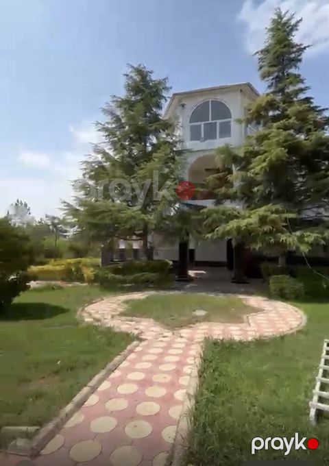 Satılır 6 otaqlı həyət evi/bağ evi 430 m²
