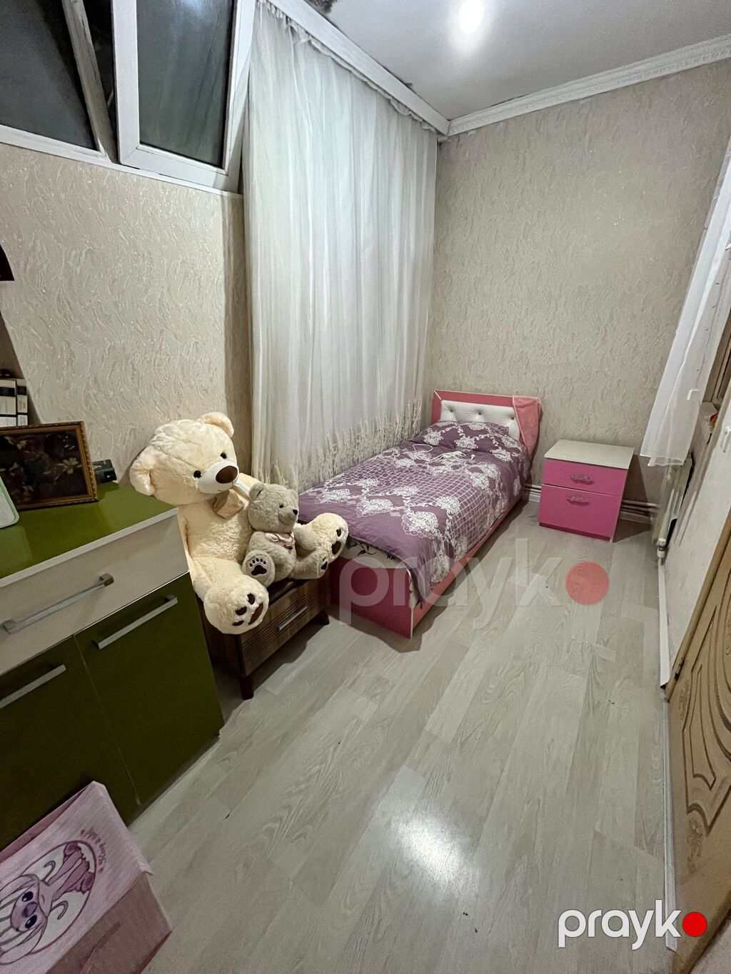 5otaqlı mənzil – insacllar metrosunun yanl 3 mertebeli heyet evin — Daşınmaz əmlak, Bakı (2)