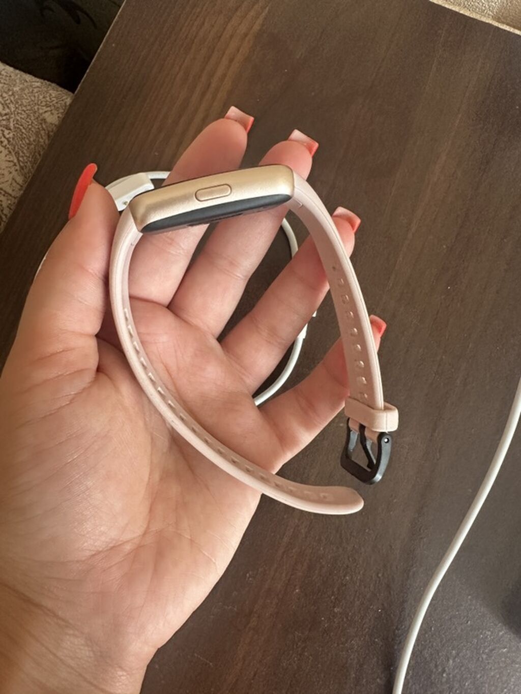 Huawei Band 6 (Model: FRA-B19) – ağıllı qolbaq/smart saat — Aksesuarlar, Bakı (2)