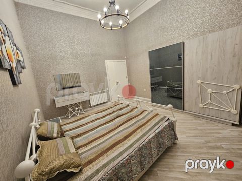 İcarəyə verilir 2 otaqlı köhnə tikili 102 m²